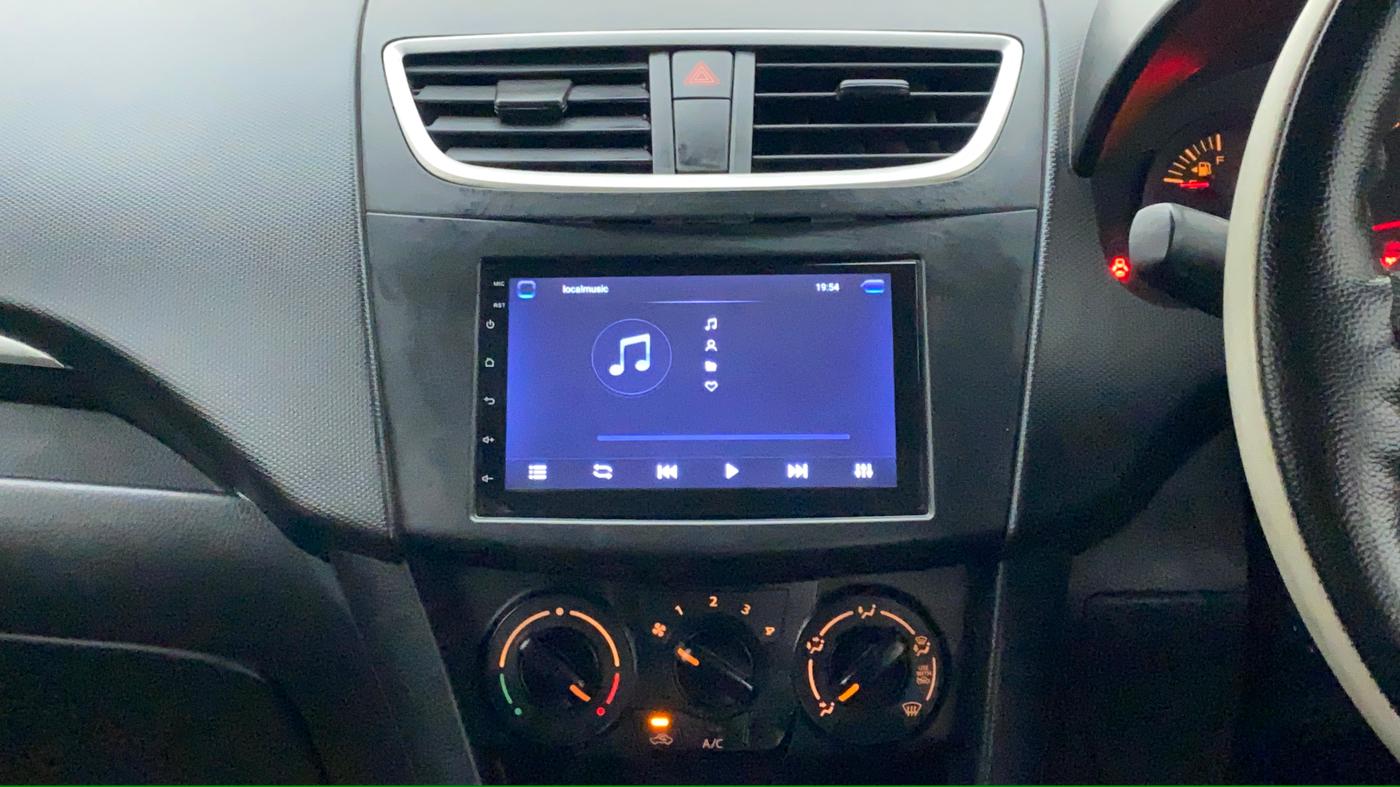 2017 Maruti Swift LXI OPT, Petrol, Manual, 25,227 km, Air Conditioner