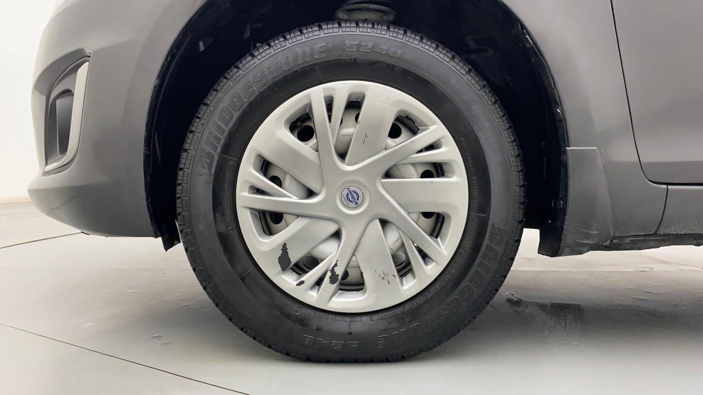 2017 Maruti Swift LXI OPT, Petrol, Manual, 25,227 km, Left Front Wheel