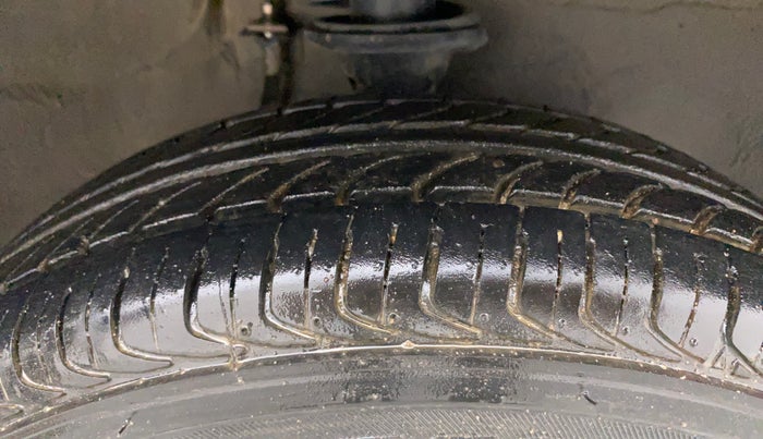 2015 Maruti Alto 800 LXI, Petrol, Manual, 42,837 km, Right Front Tyre Tread