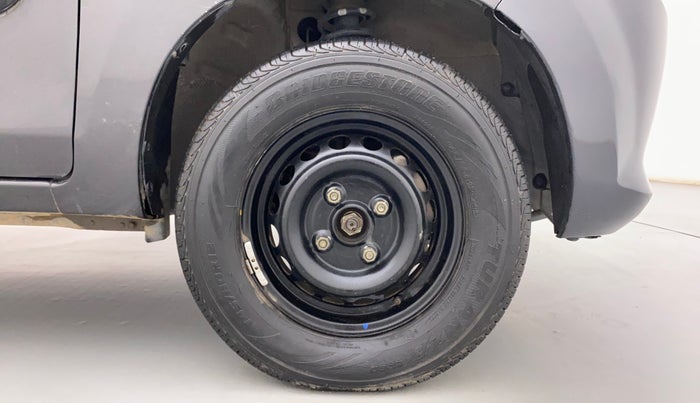 2015 Maruti Alto 800 LXI, Petrol, Manual, 42,837 km, Right Front Wheel