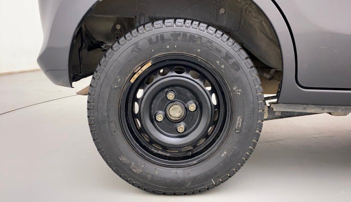 2015 Maruti Alto 800 LXI, Petrol, Manual, 42,837 km, Right Rear Wheel