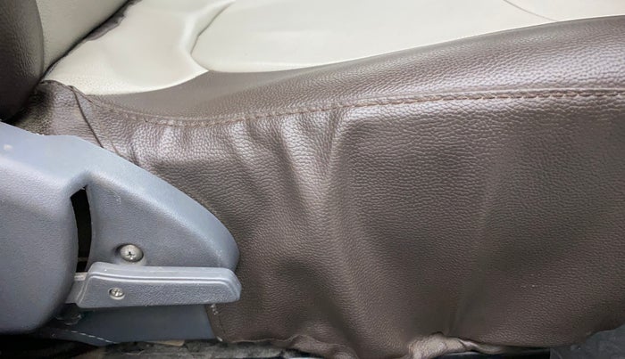 2015 Maruti Alto 800 LXI, Petrol, Manual, 42,837 km, Driver Side Adjustment Panel