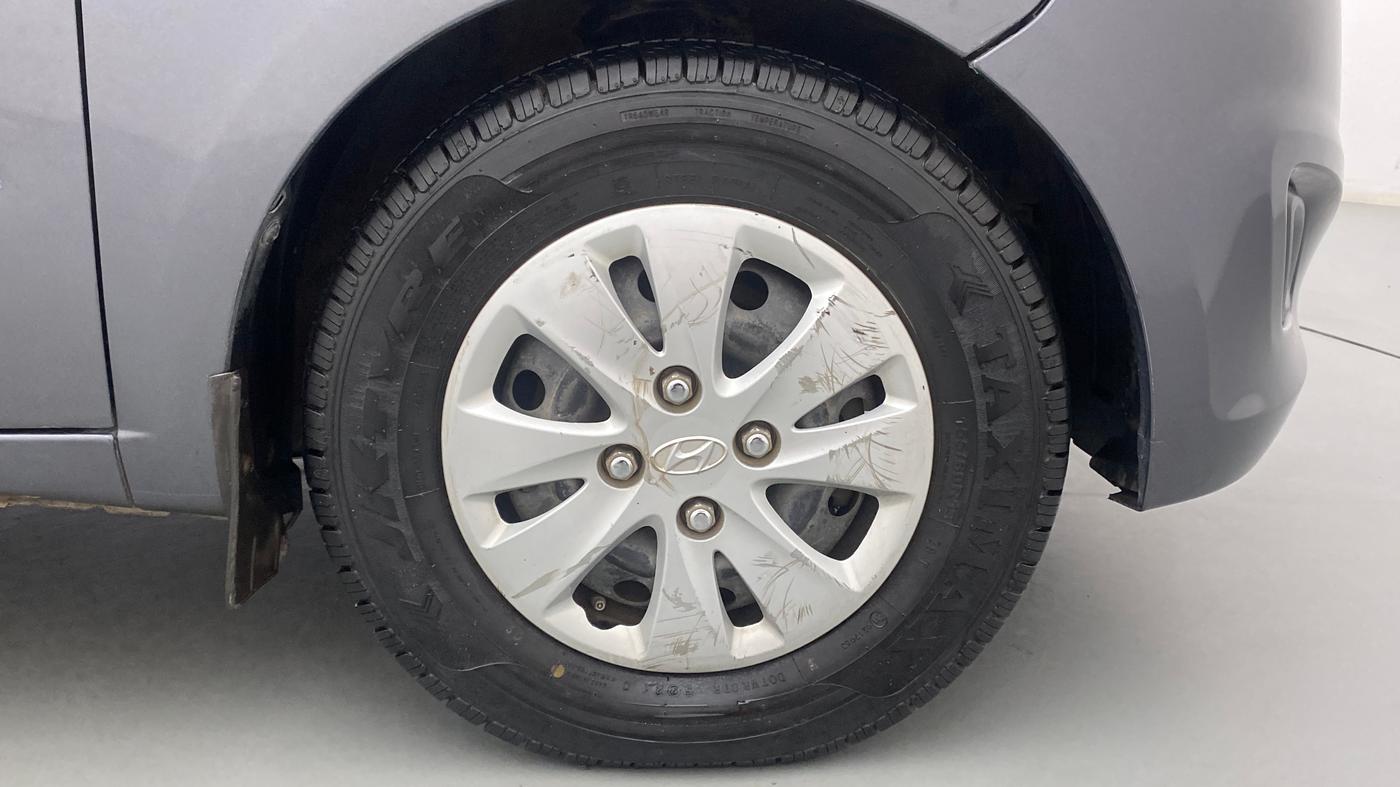 2011 Hyundai i10 MAGNA 1.1, Petrol, Manual, 42,576 km, Right Front Wheel