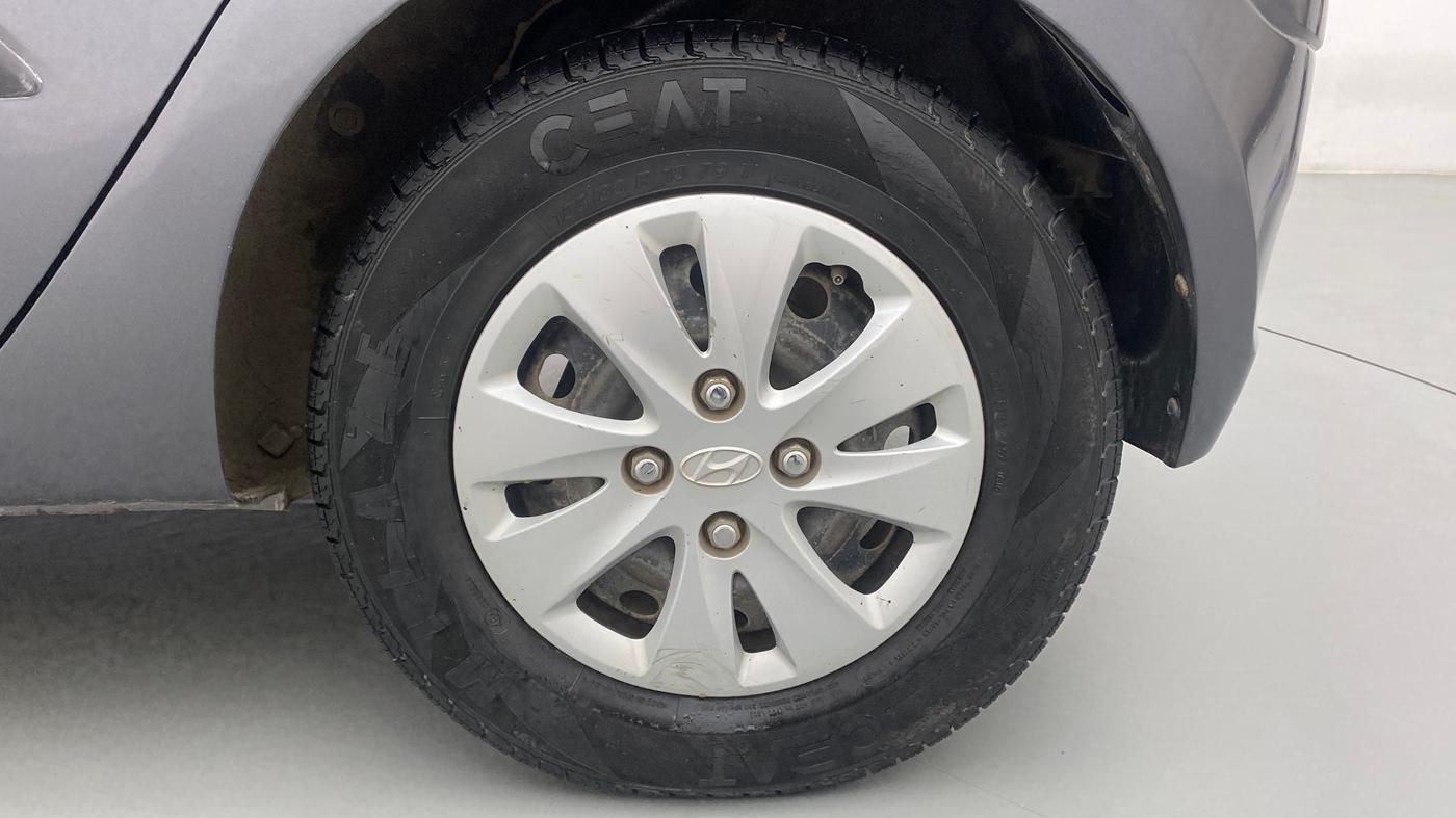 2011 Hyundai i10 MAGNA 1.1, Petrol, Manual, 42,576 km, Left Rear Wheel