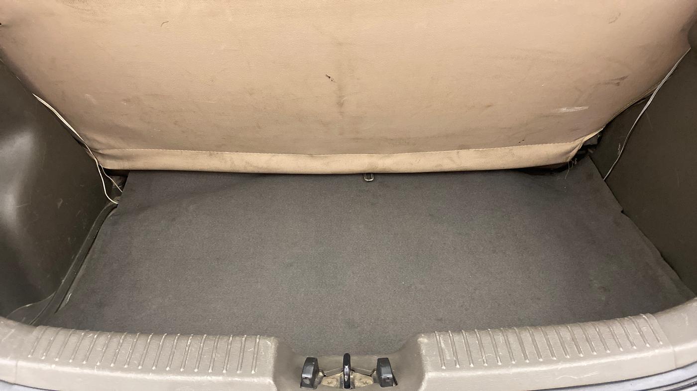 2011 Hyundai i10 MAGNA 1.1, Petrol, Manual, 42,576 km, Boot Inside