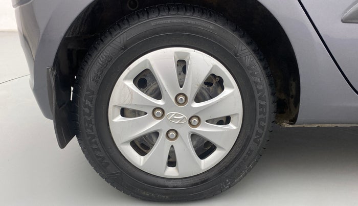 2011 Hyundai i10 MAGNA 1.1, Petrol, Manual, 42,576 km, Right Rear Wheel
