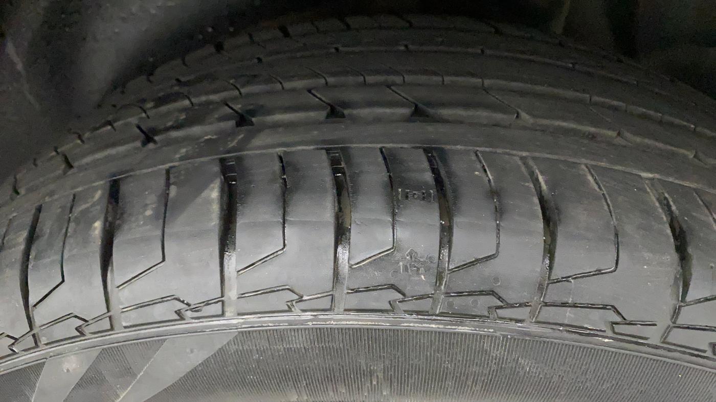2015 Hyundai Creta SX (O) 1.6 DIESEL, Diesel, Manual, 81,266 km, Left Rear Tyre Tread