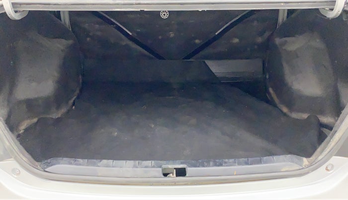 2014 Toyota Etios G, Petrol, Manual, 57,903 km, Boot Inside