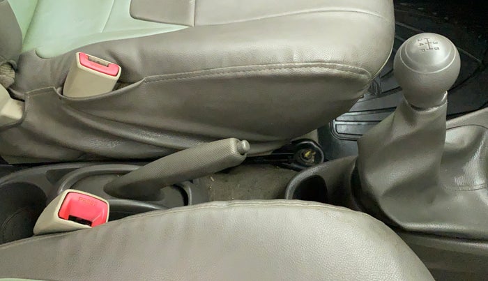 2014 Toyota Etios G, Petrol, Manual, 57,903 km, Gear Lever