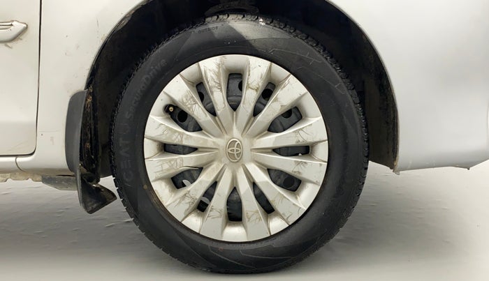 2014 Toyota Etios G, Petrol, Manual, 57,903 km, Right Front Wheel