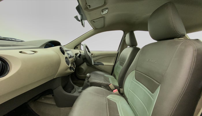 2014 Toyota Etios G, Petrol, Manual, 57,903 km, Right Side Front Door Cabin