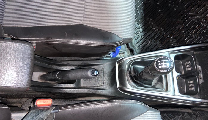 2022 Maruti XL6 ZETA MT, Petrol, Manual, 34,335 km, Gear Lever