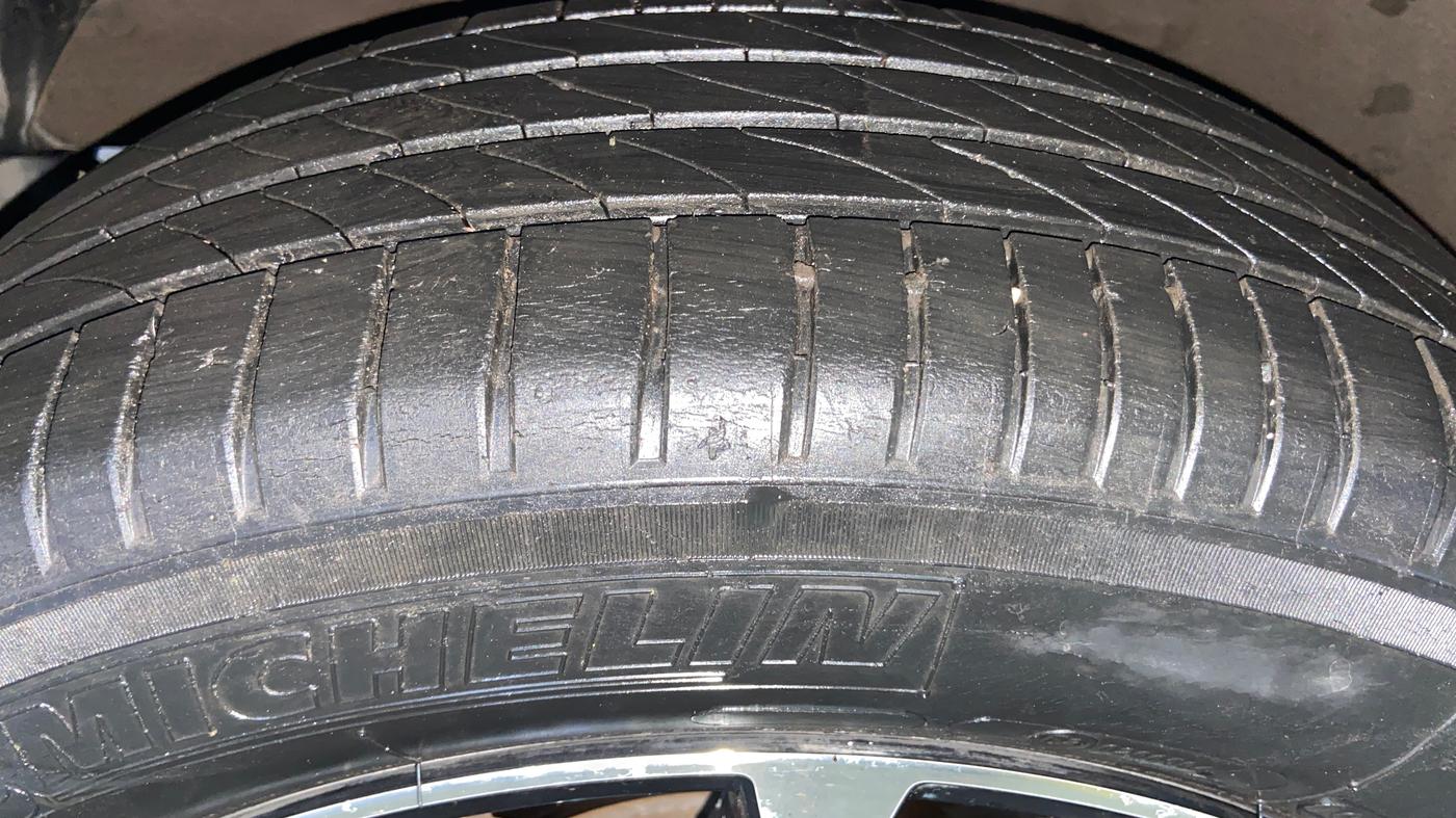 2022 Maruti XL6 ZETA MT, Petrol, Manual, 34,335 km, Left Front Tyre Tread