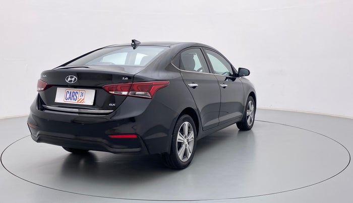 2019 Hyundai Verna 1.6 VTVT SX + AT, Petrol, Automatic, 31,573 km, Right Back Diagonal