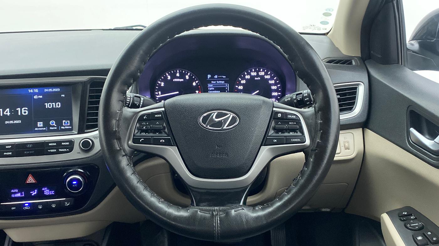 2019 Hyundai Verna 1.6 VTVT SX + AT, Petrol, Automatic, 31,573 km, Steering Wheel Close Up