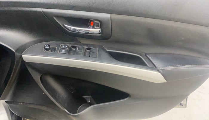 2017 Maruti S Cross ZETA 1.3, Diesel, Manual, 1,16,289 km, Driver Side Door Panels Control