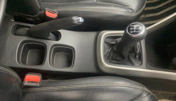 2017 Maruti S Cross ZETA 1.3, Diesel, Manual, 1,16,289 km, Gear Lever