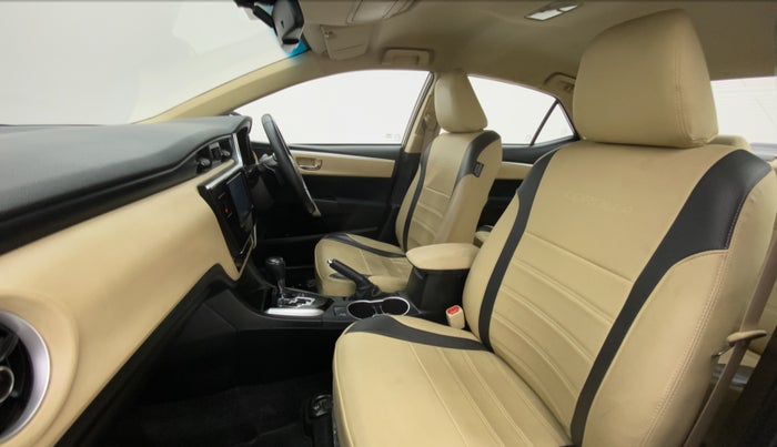 2018 Toyota Corolla Altis G CVT PETROL, Petrol, Automatic, 19,324 km, Right Side Front Door Cabin