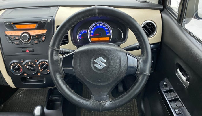 2017 Maruti Wagon R 1.0 VXI AMT, Petrol, Automatic, 83,980 km, Steering Wheel Close Up