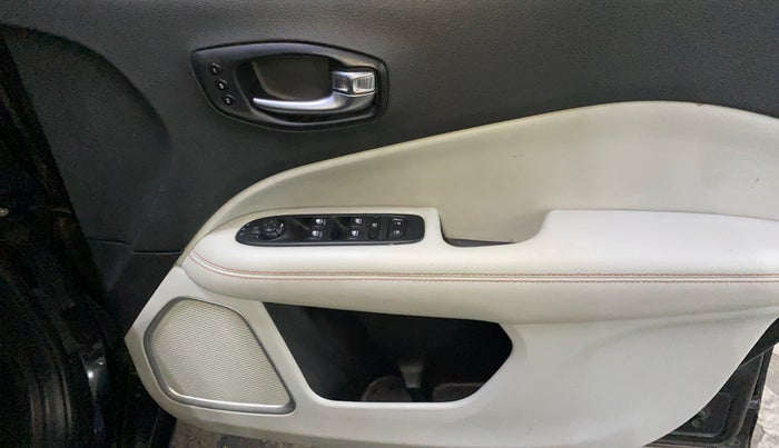 2020 Jeep Compass LIMITED PLUS PETROL AT, Petrol, Automatic, 40,079 km, Driver Side Door Panels Control