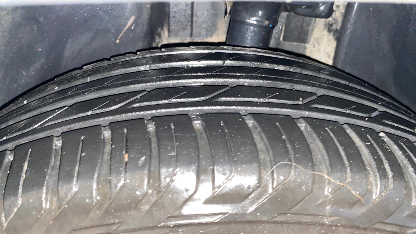 2020 Jeep Compass LIMITED PLUS PETROL AT, Petrol, Automatic, 40,079 km, Left Rear Tyre Tread