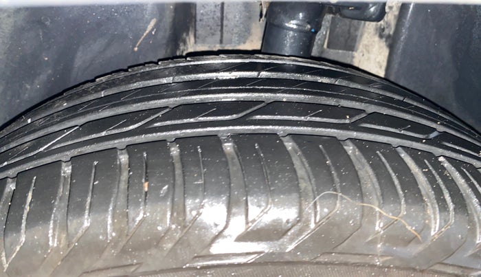 2020 Jeep Compass LIMITED PLUS PETROL AT, Petrol, Automatic, 40,079 km, Left Rear Tyre Tread