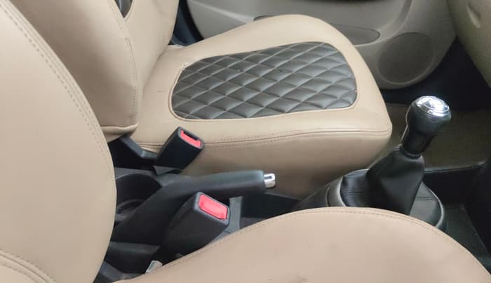 2013 Hyundai i20 SPORTZ 1.2, Petrol, Manual, 70,756 km, Gear Lever