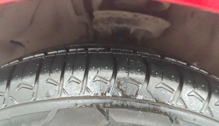2013 Hyundai i20 SPORTZ 1.2, Petrol, Manual, 70,756 km, Left Front Tyre Tread