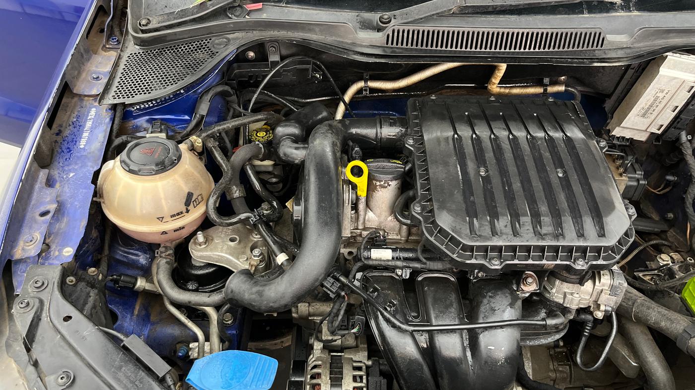 2019 Volkswagen Polo TRENDLINE 1.0L, Petrol, Manual, 1,01,069 km, Engine View - Right