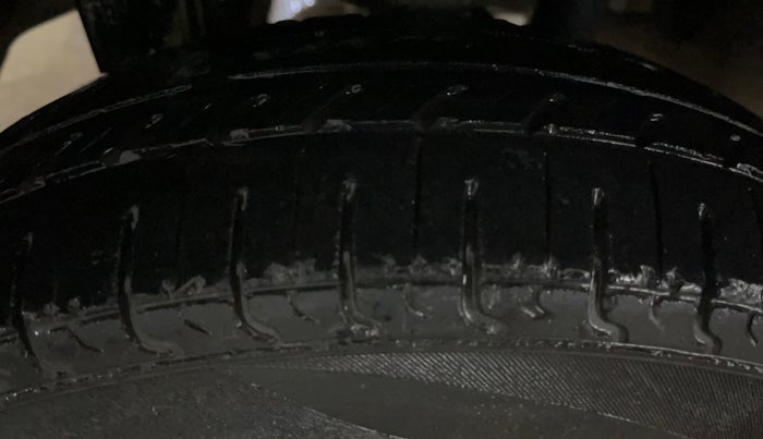 2016 Maruti Alto 800 LXI, Petrol, Manual, 44,085 km, Right Rear Tyre Tread