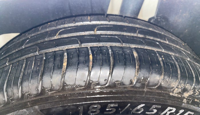 2022 Maruti Swift ZXI, Petrol, Manual, 44,785 km, Left Rear Tyre Tread