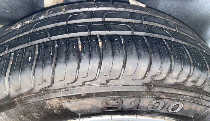 2022 Maruti Swift ZXI, Petrol, Manual, 44,785 km, Right Rear Tyre Tread