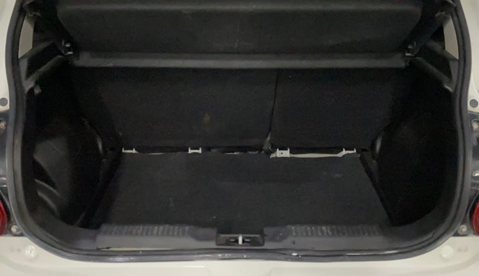 2022 Maruti Swift ZXI, Petrol, Manual, 44,785 km, Boot Inside