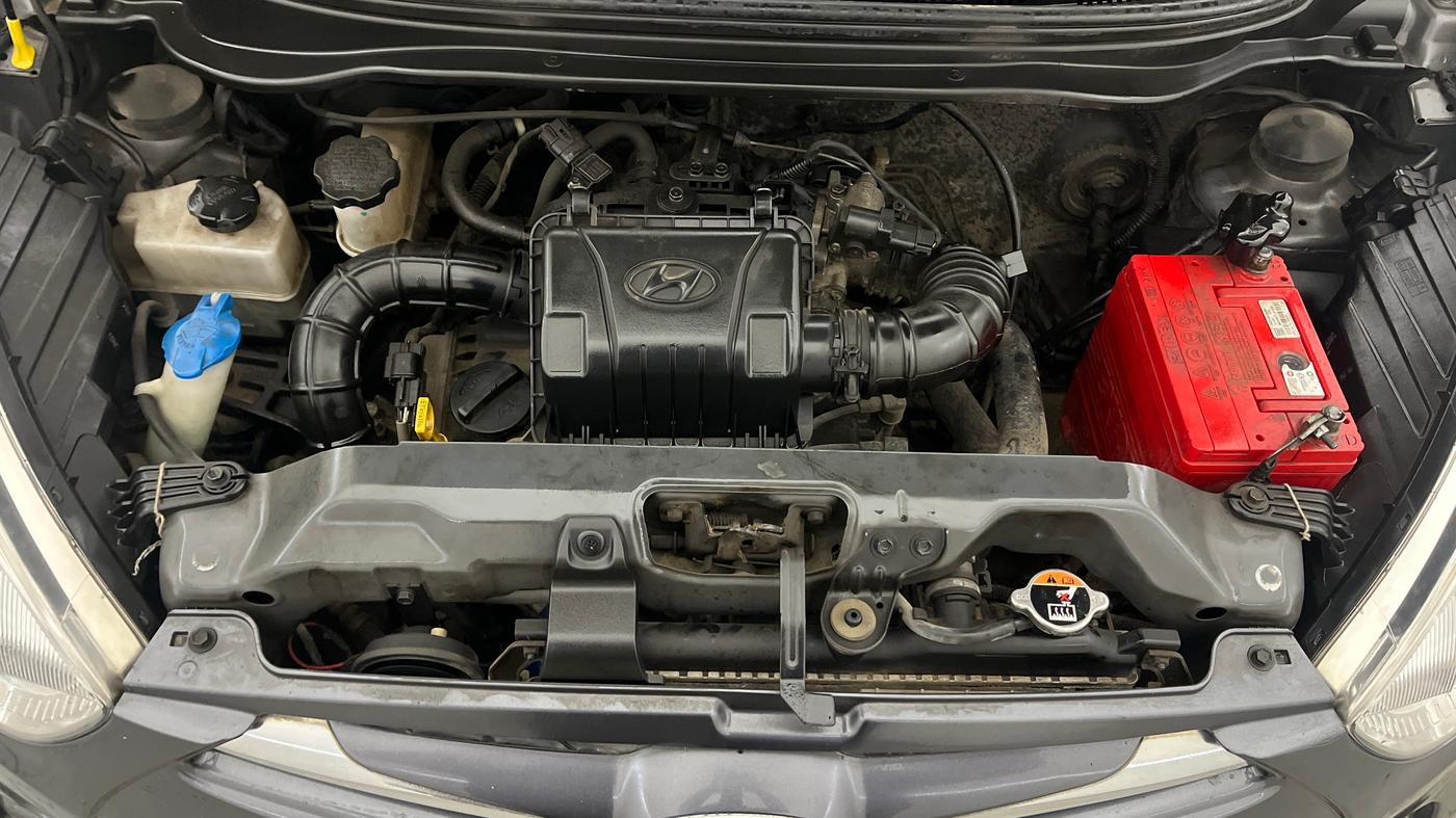 2014 Hyundai Eon SPORTZ, Petrol, Manual, 57,237 km, Engine View