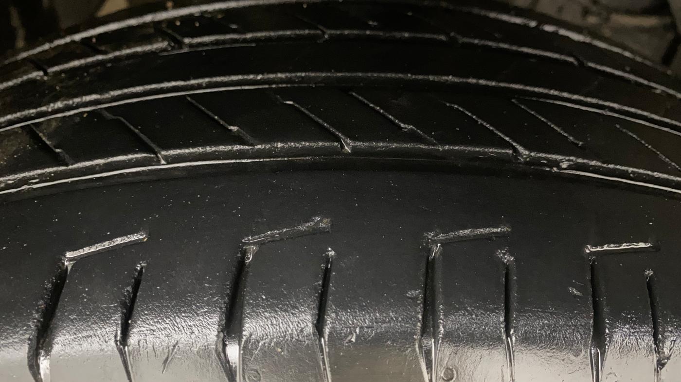 2023 Maruti BREZZA ZXI S-CNG, CNG, Manual, 41,257 km, Right Front Tyre Tread