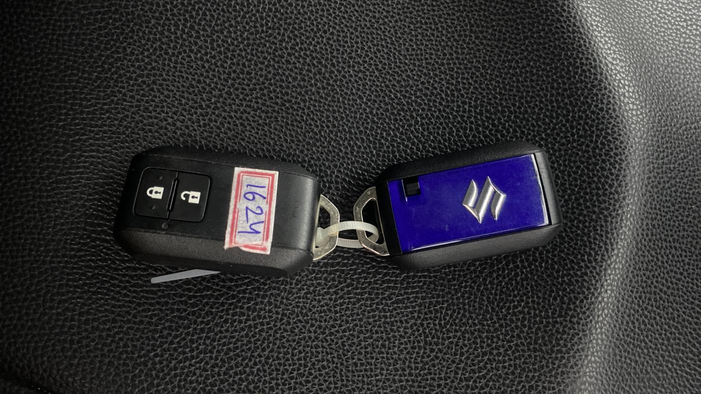 2023 Maruti BREZZA ZXI S-CNG, CNG, Manual, 41,257 km, Key Close Up