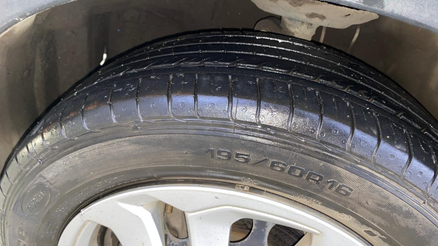 2018 Honda BR-V 1.5L I-VTEC S, Petrol, Manual, 1,16,415 km, Left Front Tyre Tread