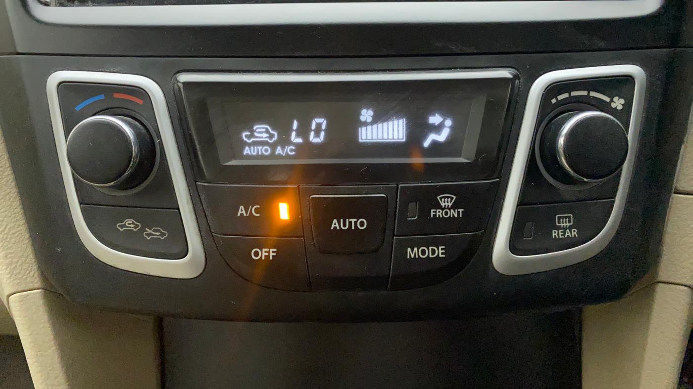 2015 Maruti Ciaz ZXI+, Petrol, Manual, 74,946 km, Automatic Climate Control