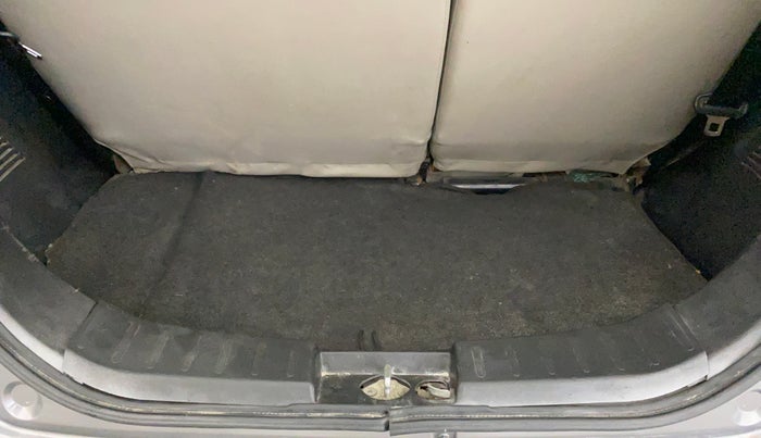 2014 Maruti Wagon R 1.0 LXI, Petrol, Manual, 73,950 km, Boot Inside