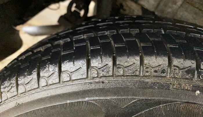2014 Maruti Wagon R 1.0 LXI, Petrol, Manual, 73,950 km, Right Rear Tyre Tread