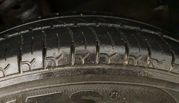 2014 Maruti Wagon R 1.0 LXI, Petrol, Manual, 73,950 km, Right Front Tyre Tread