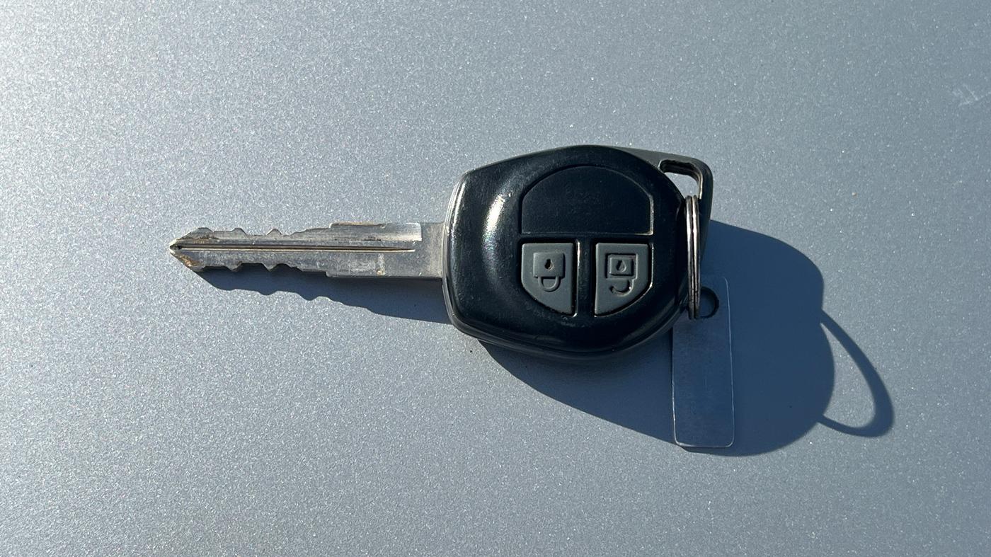 2017 Maruti Wagon R 1.0 VXI (O) AMT, Petrol, Automatic, 20,635 km, Key Close Up