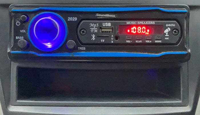 2013 Hyundai Eon ERA +, CNG, Manual, 1,00,019 km, Infotainment System