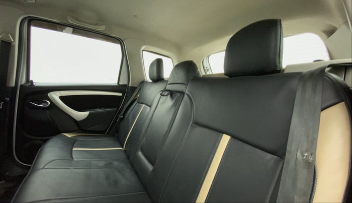 2017 Nissan Terrano XL D PLUS, Diesel, Manual, 91,406 km, Right Side Rear Door Cabin