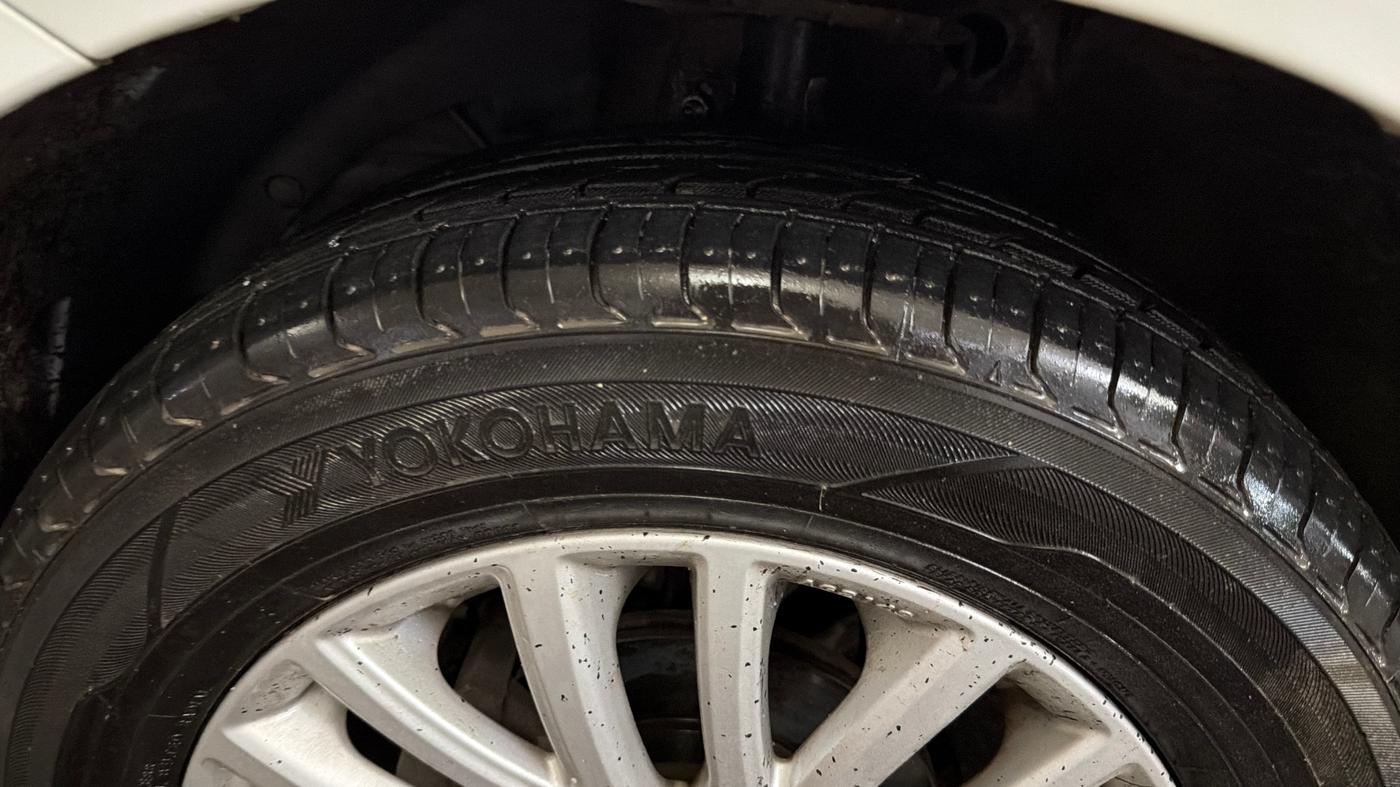 2019 Maruti Dzire ZXI AMT, Petrol, Automatic, 61,101 km, Left Front Tyre Tread