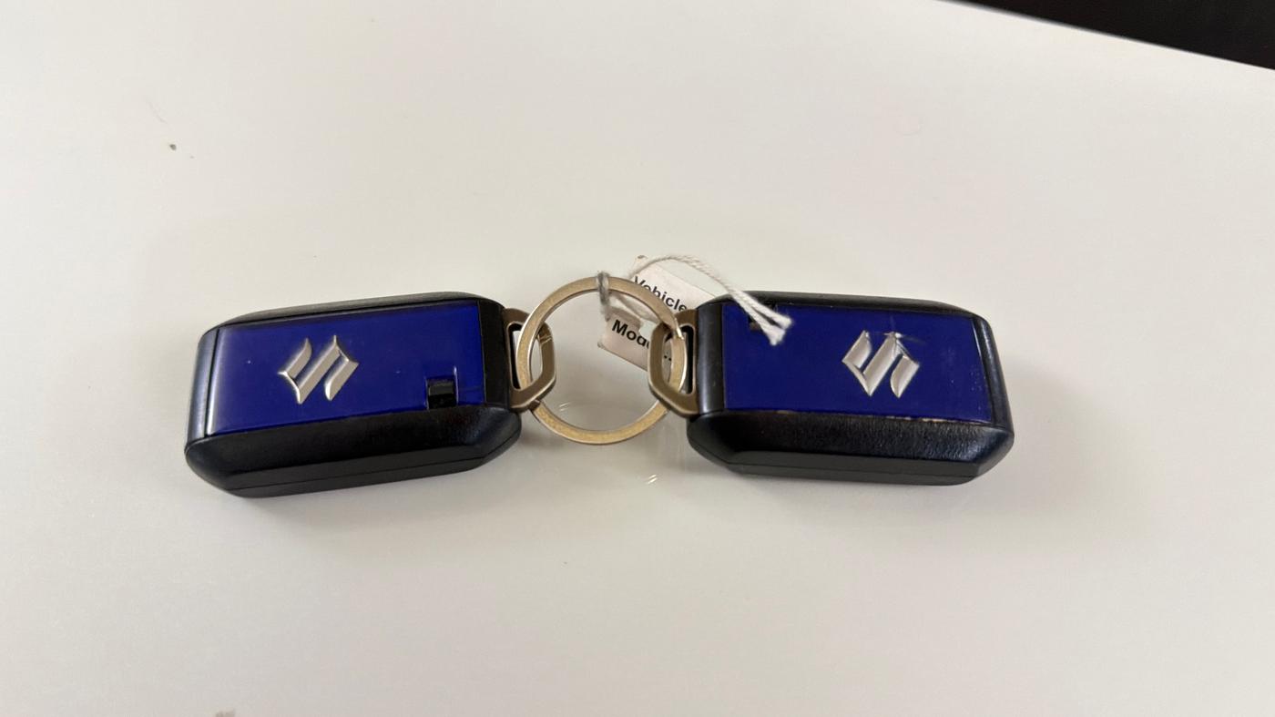 2019 Maruti Dzire ZXI AMT, Petrol, Automatic, 61,101 km, Key Close Up