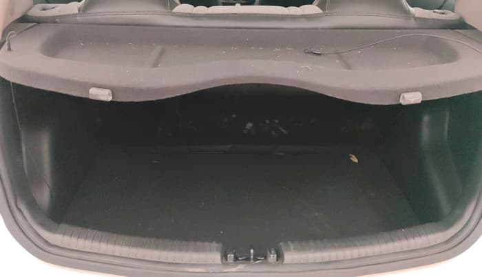 2018 Hyundai Grand i10 MAGNA AT 1.2 KAPPA VTVT, Petrol, Automatic, 21,422 km, Boot Inside