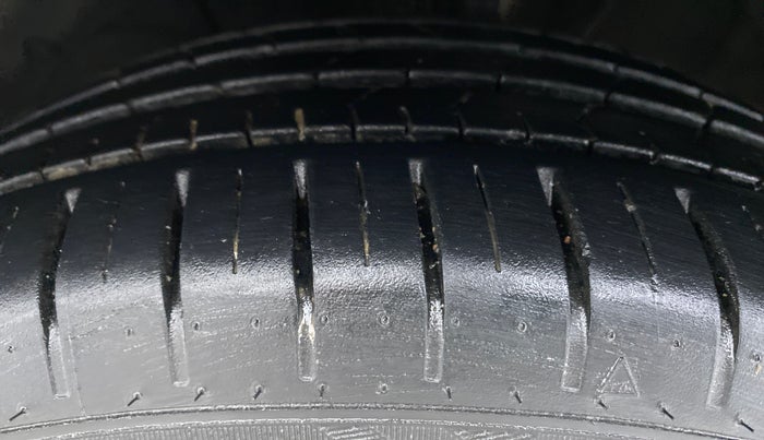 2020 Maruti Baleno ALPHA 1.2K12  AT, Petrol, Automatic, 6,403 km, Left Front Tyre Tread