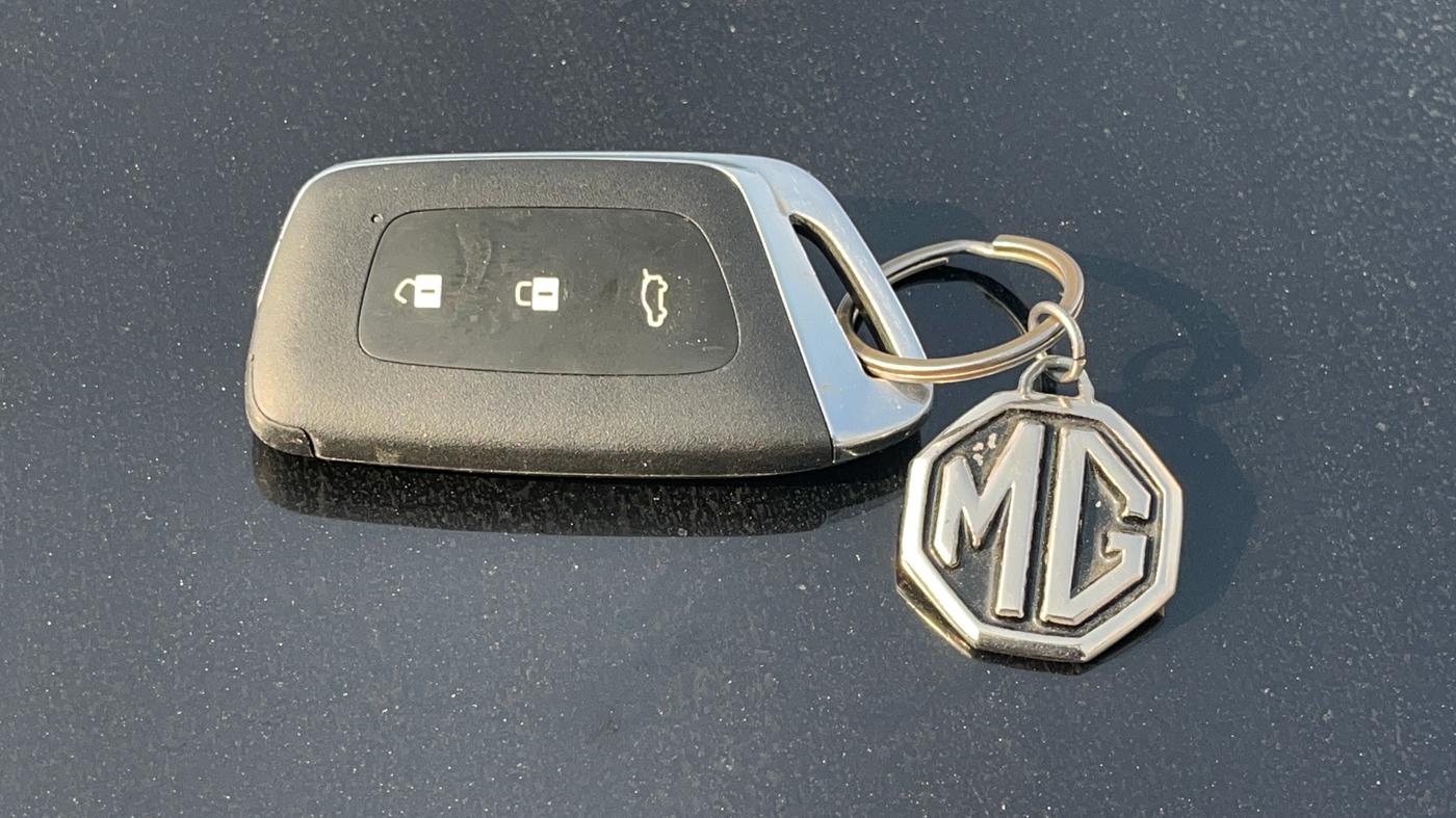 2023 MG HECTOR SAVVY PRO 1.5 TURBO CVT PETROL, Petrol, Automatic, 36,957 km, Key Close Up
