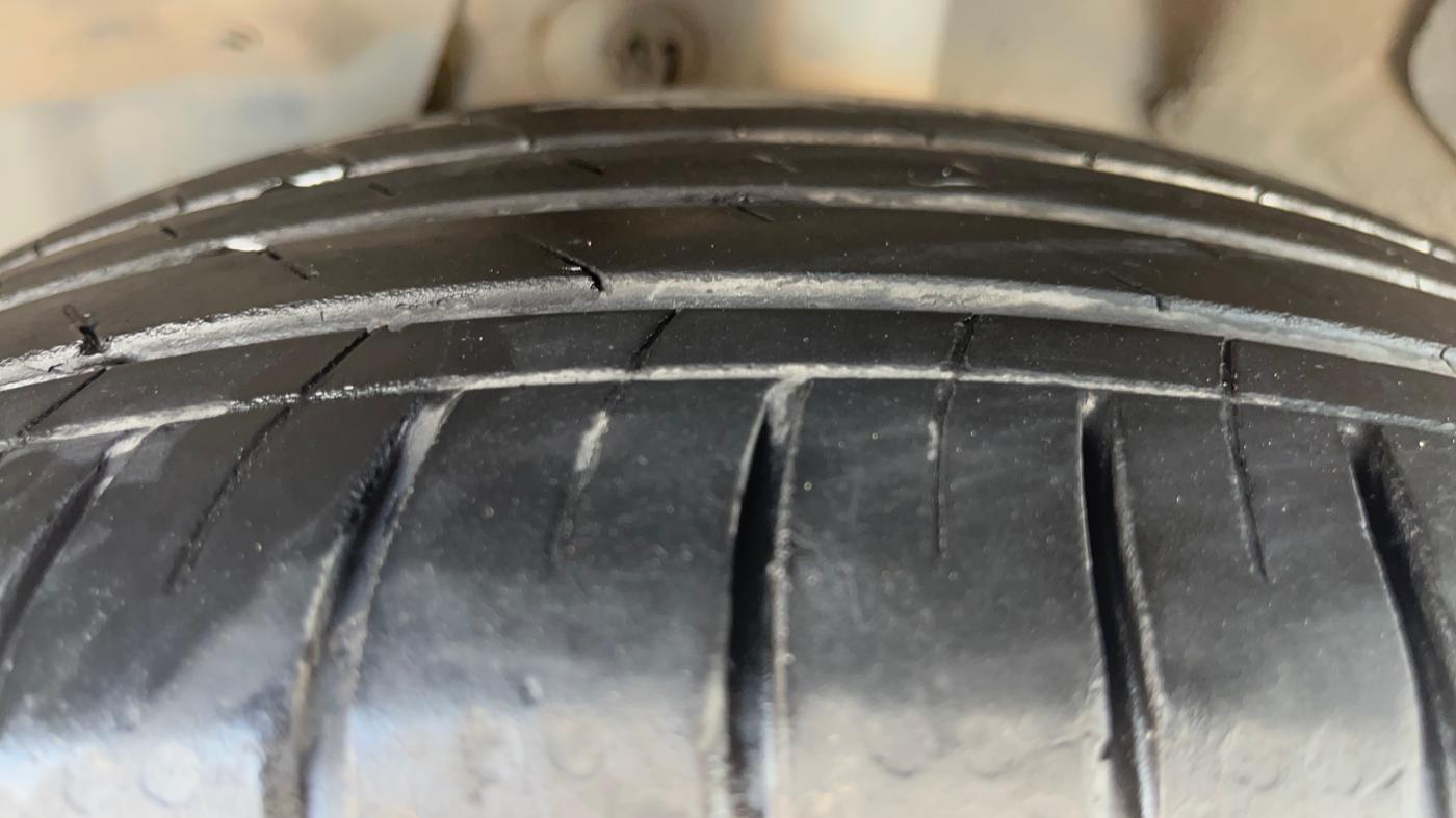 2023 MG HECTOR SAVVY PRO 1.5 TURBO CVT PETROL, Petrol, Automatic, 36,957 km, Left Front Tyre Tread